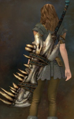 [[PvP Fanged Greatsword|Fanged Greatsword]]