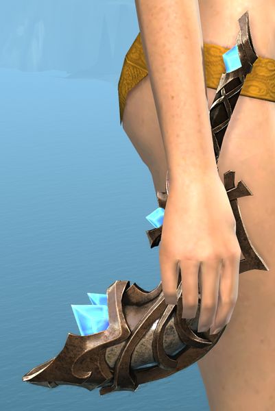 File:Mythic Warhorn stowed.jpg