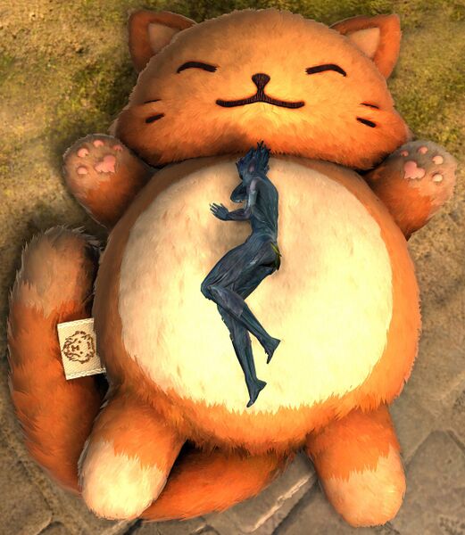 File:Comfy Cat Chair sylvari female.jpg