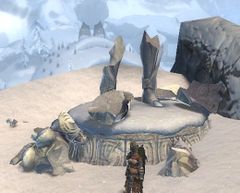 Jora statue broken.jpg