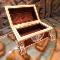 Glorious Elonian Chest (open).jpg