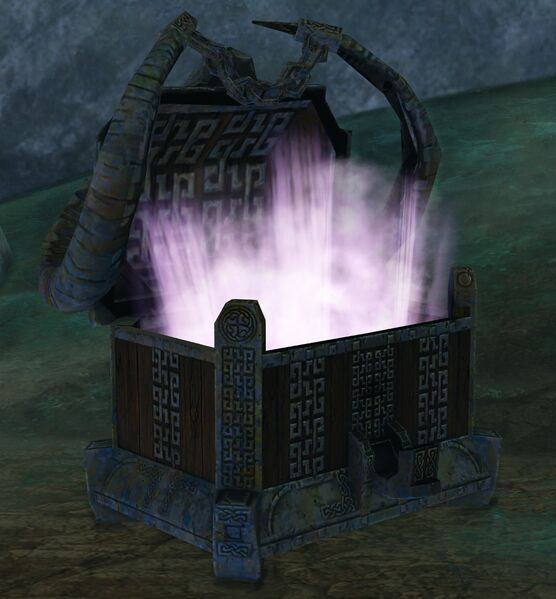 File:Treasure Chest (Claw's Roost) opened.jpg