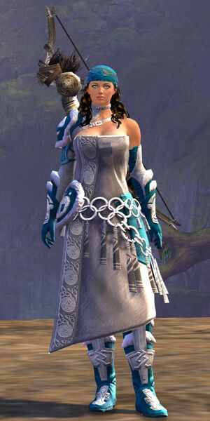 File:Crystal Bloom Hunter female 2.jpg